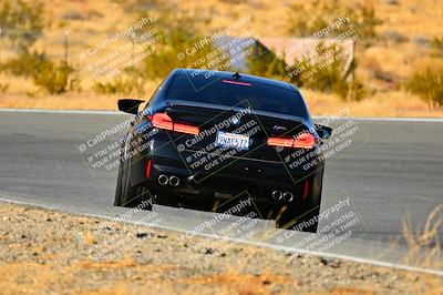 media/Nov-16-2024-Extreme Speed (Sat) [[6587d07cc4]]/Gold Group/Session 3 (The Bowl)/